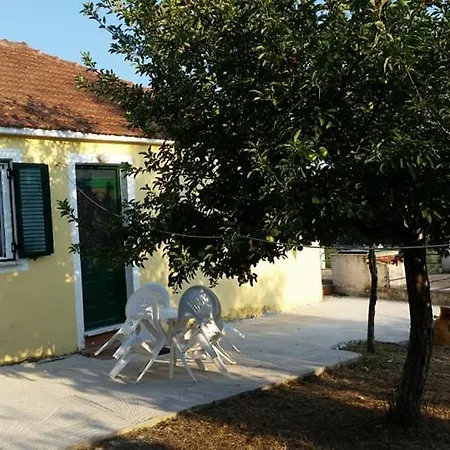 Traditional House * Dhematora